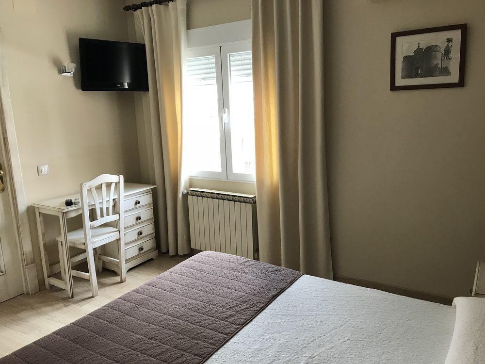Hostal-Cafe Gutgreco Сонсека Экстерьер фото